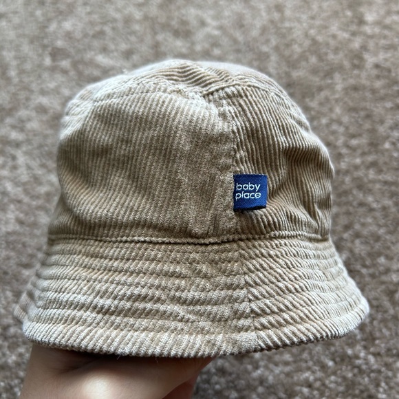 The Children’s Place Vintage Baby Set Corduroy Overalls & Bucket Hat Sz 6-9mo - Picture 9 of 10